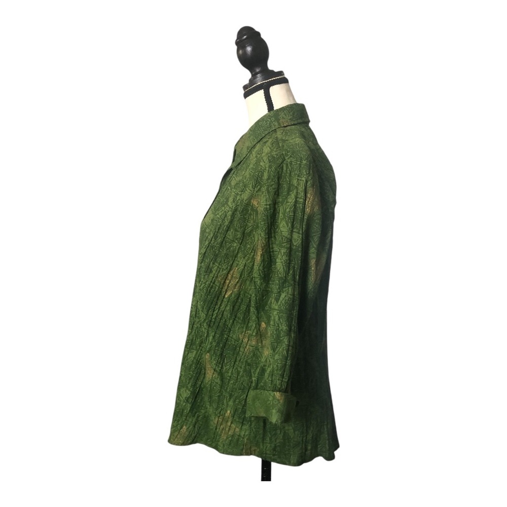 Green Patterned Button-Up Shirt - Picture 3 of 10